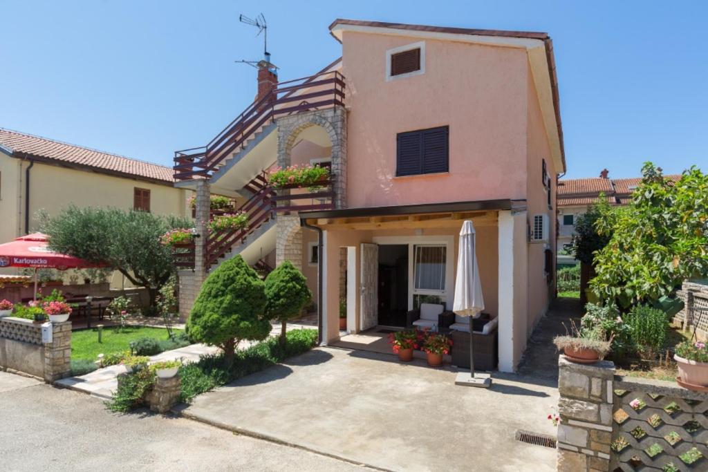 Apartments Orange 167 Novigrad  Zewnętrze zdjęcie