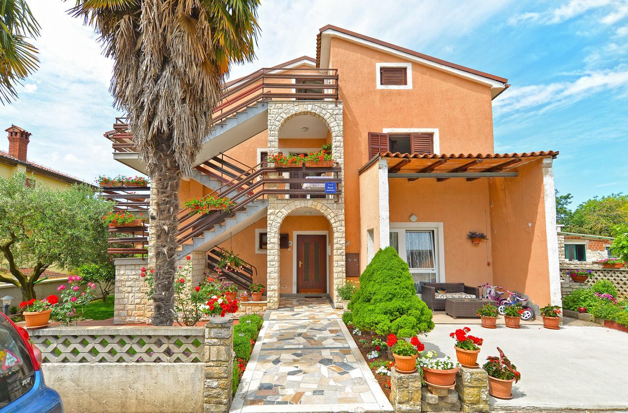 Apartments Orange 167 Novigrad  Zewnętrze zdjęcie